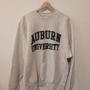 Auburn University MV Sport Oatmeal Gray Men's Crewneck Sweatshirt Size Medium